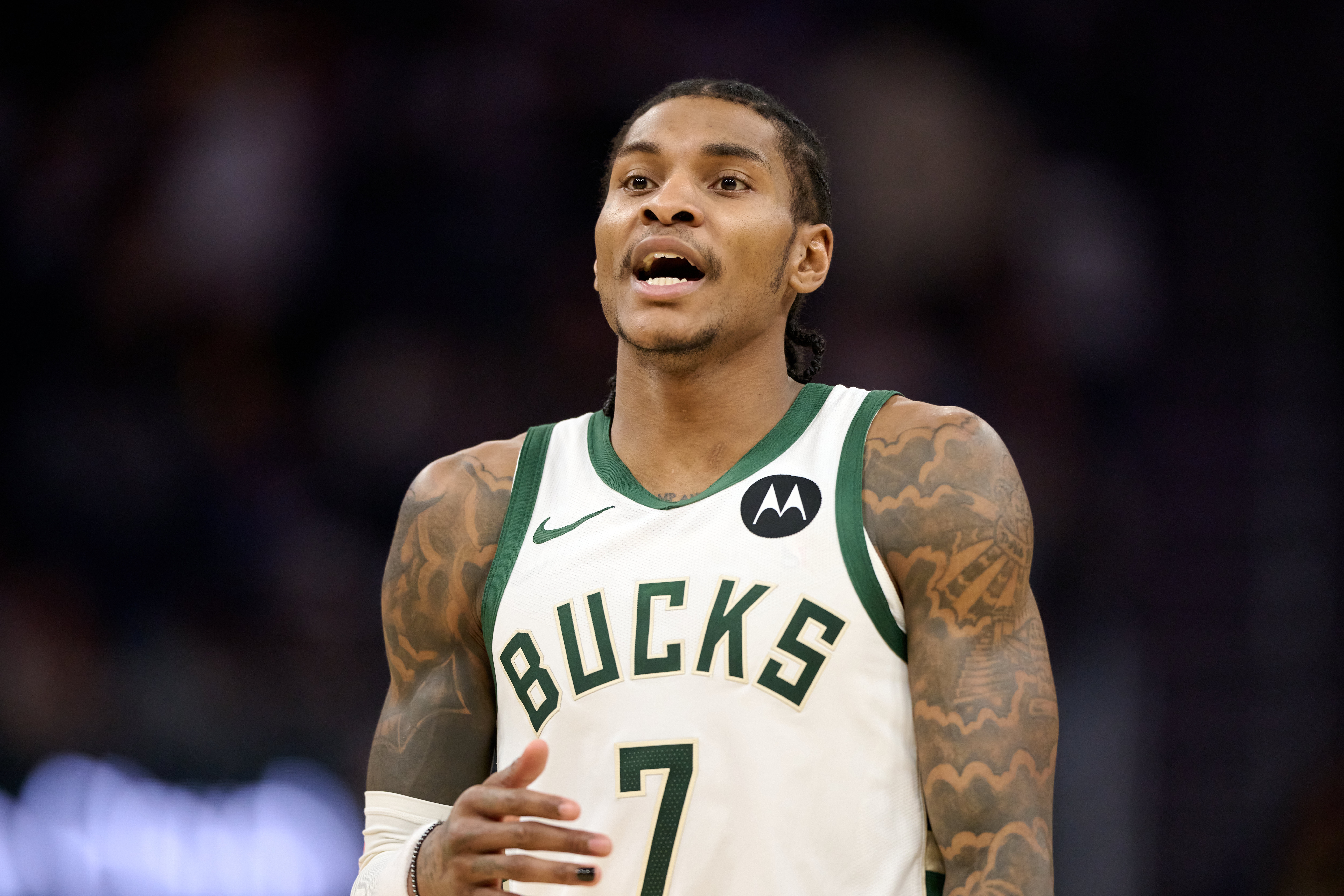 竞技宝app下载-里弗斯：小凯文·波特短期内不会回归 不知道他还会缺席多久