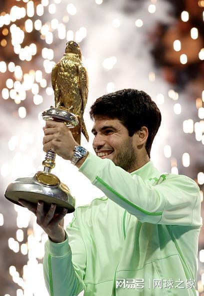 竞技宝官网-阿尔卡拉斯多哈夺冠后坦言:成功不仅仅是捧起奖杯